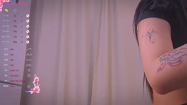 Brunete_Tease webcam