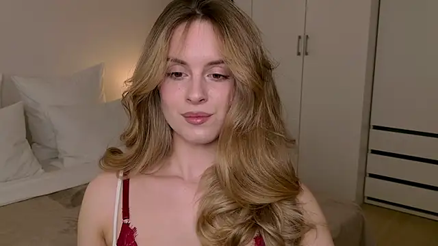 rozzitabedberry - RozzitaBedberry's free webcam - UK Sex Cams