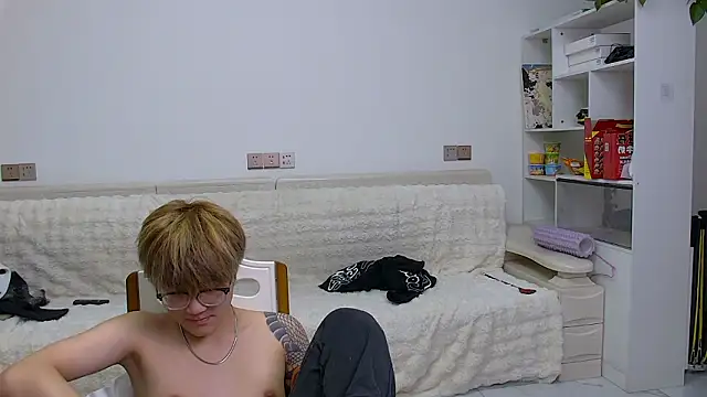 KK-cuteboy webcam
