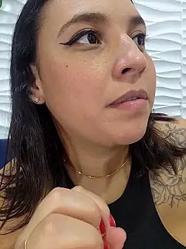 lizzrouse (F young) - Starting my dessert business will help?