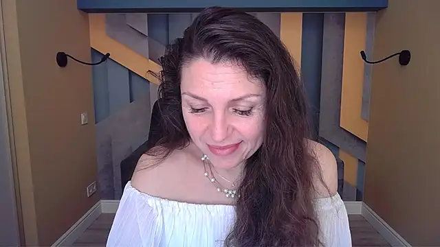 ellalong - EllaLong's free webcam - UK Sex Cams