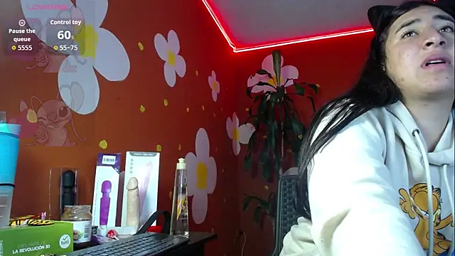 dollspicy webcam