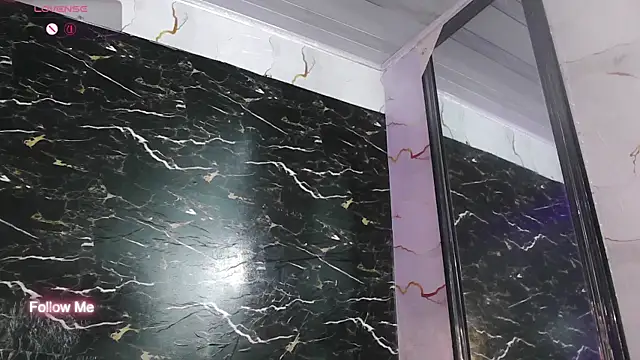 crislingery_dolli webcam