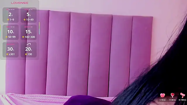 violet_myerrs webcam