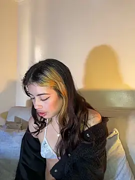 isabella-collins- webcam