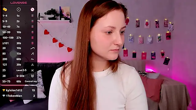 velvet_cherry_ webcam