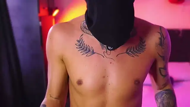 alphamasterxxx - AlphaMasterXxx's free webcam