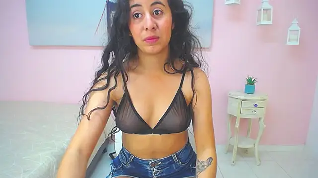 scarlett_clyde - Scarlett_clyde's free webcam