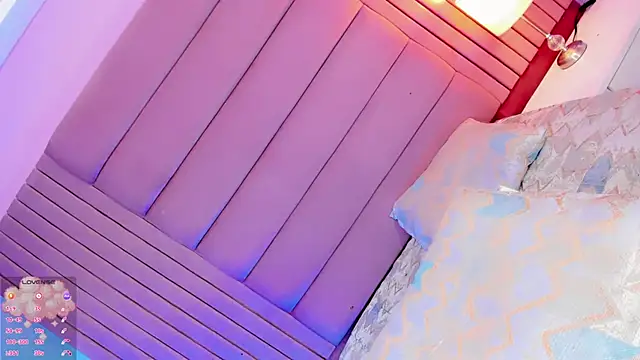 Camille_deluxe webcam