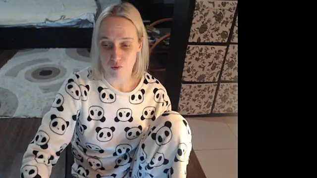 Your_guilty_pleasure1 webcam