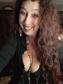 GypsyEsmeralda webcam