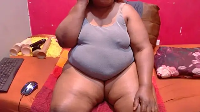 MatureBootyBabe4Uxx webcam