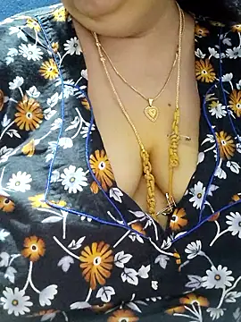 tamilthanushri webcam