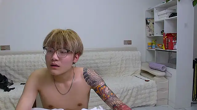 KK-cuteboy webcam