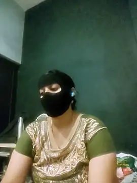 Webcam Model (Tamil_shalini)  is live.Free join now!