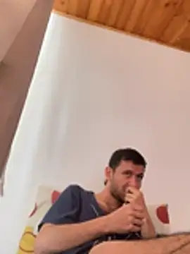 Michaell_Spinelly webcam