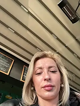 vikabunny1 - VikaBunny1's free webcam - UK Sex Cams