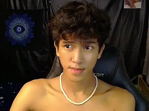 hugekenbigcock webcam