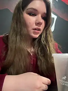 pumashyxd (F young) - SQUIRT IN THE CAFE UNDER TABLE