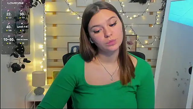 Josephine_Kiss webcam