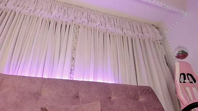 violet_77711 webcam