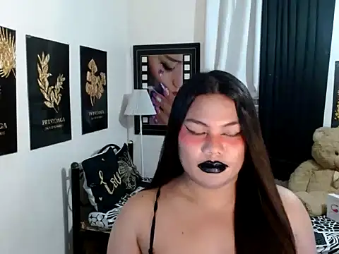 TSbrianaHugeCock webcam