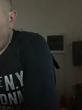 mike8523 (Ask my age) - Faster cummm!!!