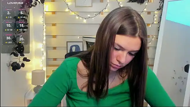 Josephine_Kiss webcam