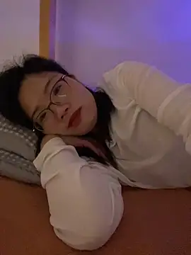 nlen_baby - Nlen_baby's free webcam - UK Sex Cams