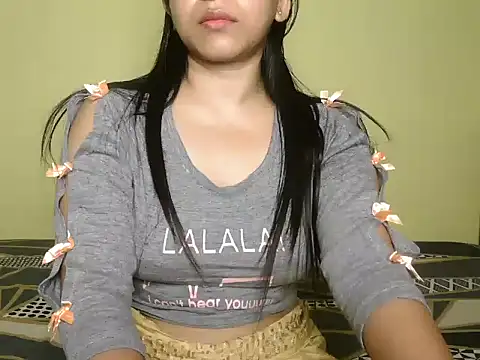 ishaa_03 (Ask my age) - Pussy show