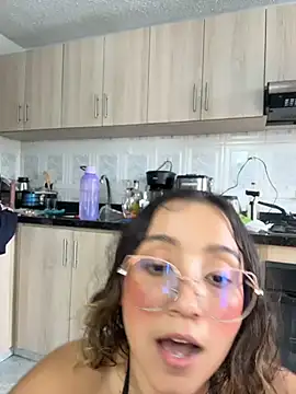 Kay_LustyWife webcam