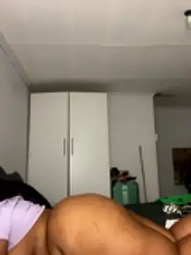 Busty-Sweetheart webcam