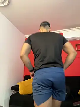 mike_savage3 (M young) - Flex arms boucing balls and harder cock