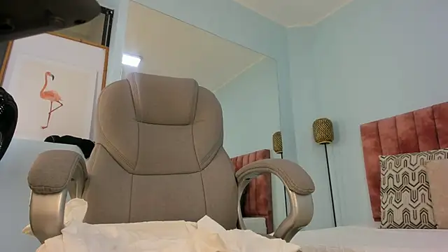 tati_saldarriaga webcam