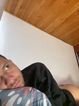 Michaell_Spinelly webcam