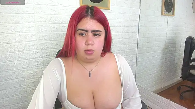 sofierouses - SofierouseS's free webcam - UK Sex Cams