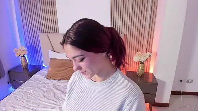 Victoria_Beaumont webcam