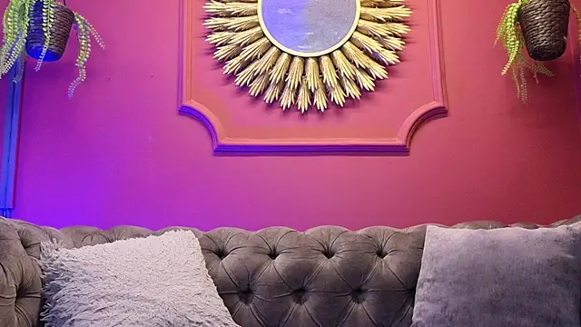 Julieta_Russell webcam