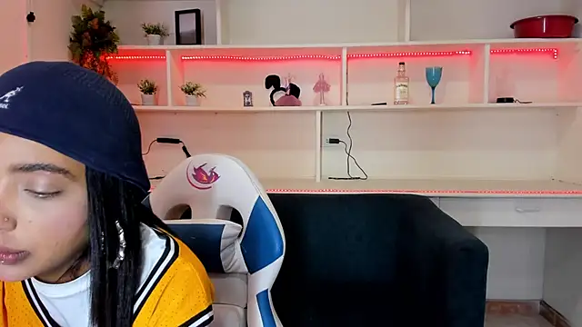 Samantha_Martiness webcam