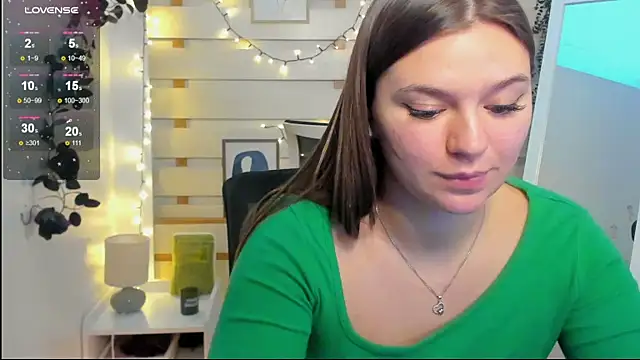 Josephine_Kiss webcam