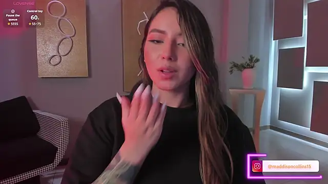 MaddisonCollins webcam