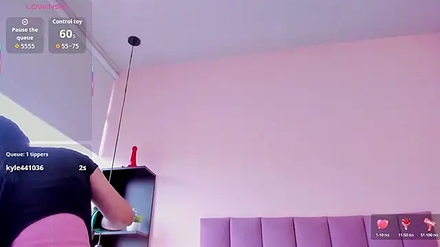 violet_myerrs webcam