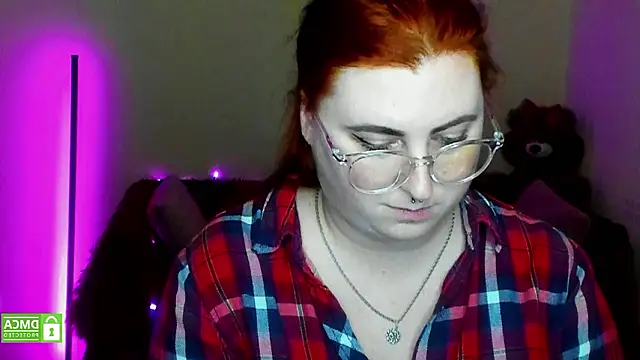 alicia_love00 - Alicia_love00's free webcam - UK Sex Cams