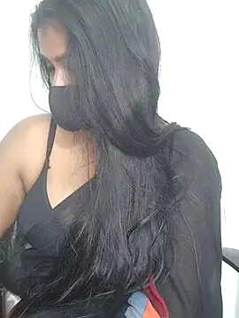 Tamil_Azhaghi webcam