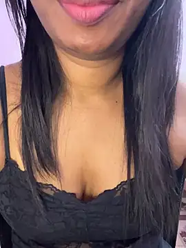 Webcam Model (tamil_Aarathi) is live