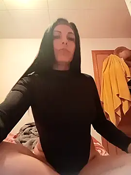 Morena_ojazos_travieza-39