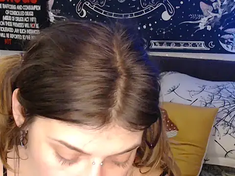 AlienforTwenty webcam