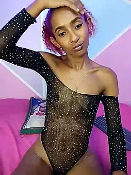 Webcam Model (isaabellaa__)  is live.Free join now!