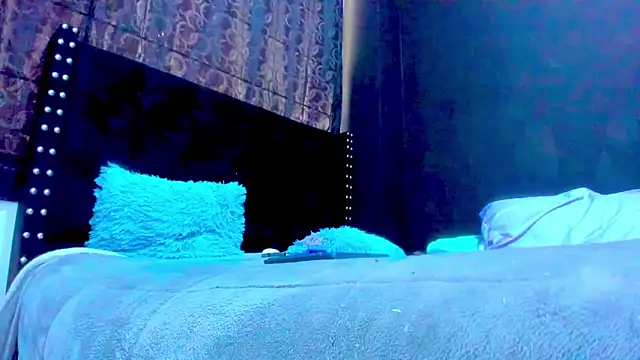 amareto_queen - Amareto_queen's free webcam - UK Sex Cams