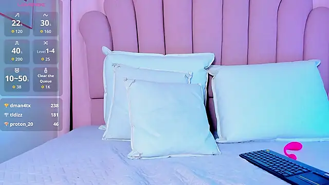 NicoleMadrird webcam